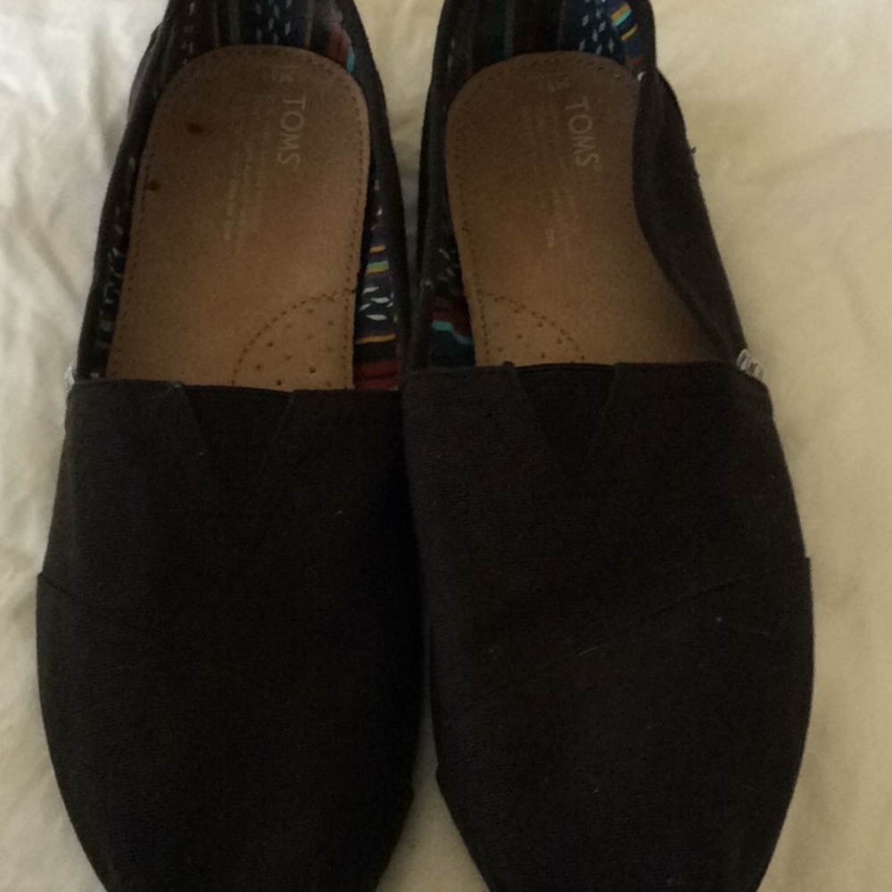 Men’s Toms